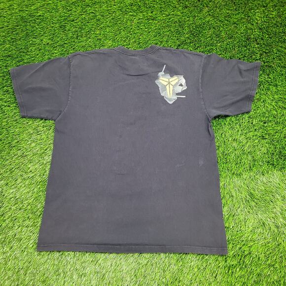 NIKE Kobe-Bryant Basketball Shirt Large 21x27 Mamba-Mentality - Picture 4 of 15